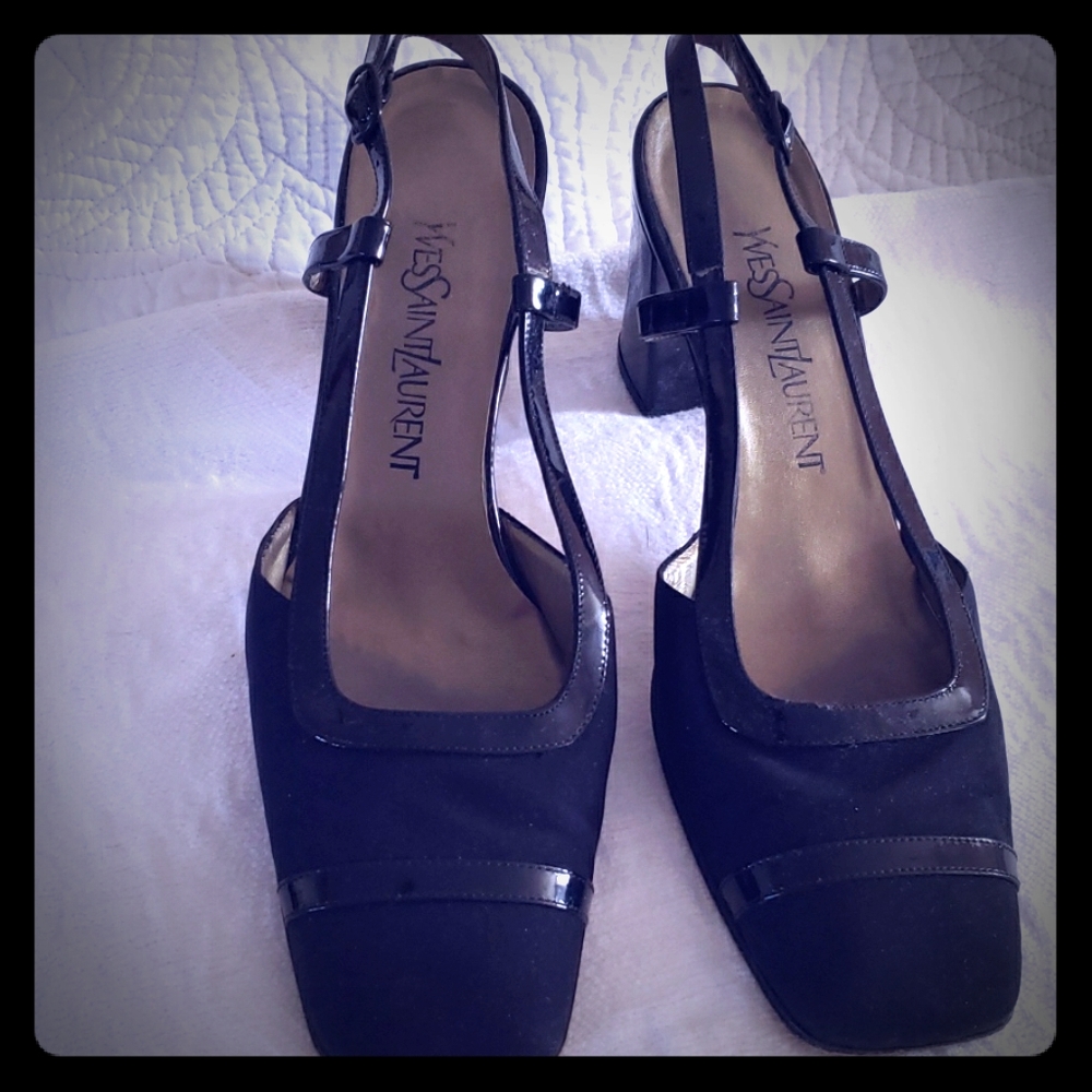 Yves Saint Laurent  Pumps